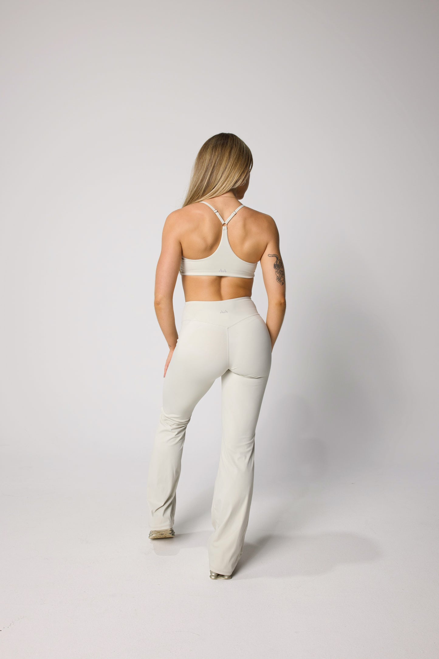 Inflow Crop Ivory