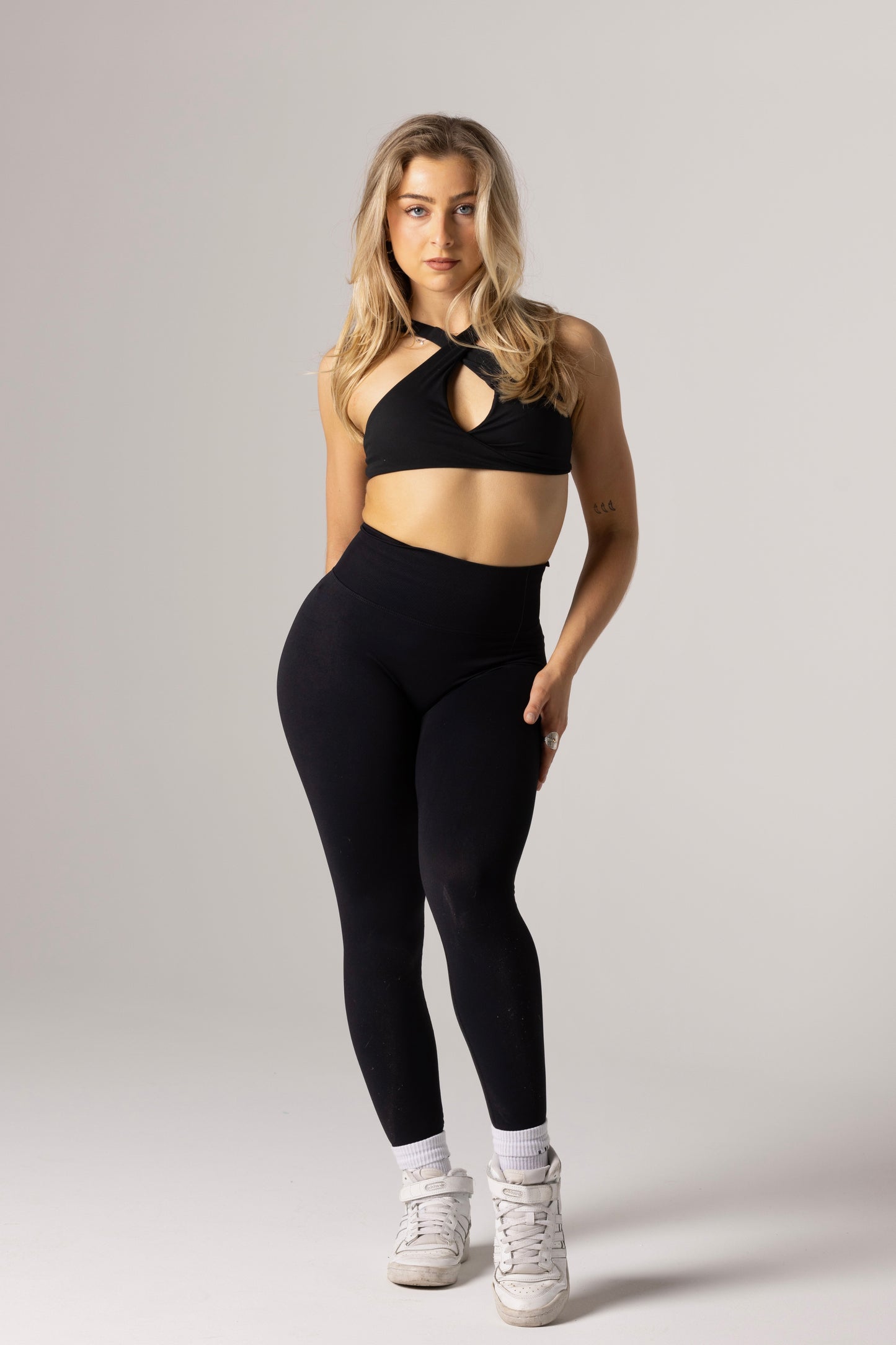 Amplify Leggings - Midnight Black