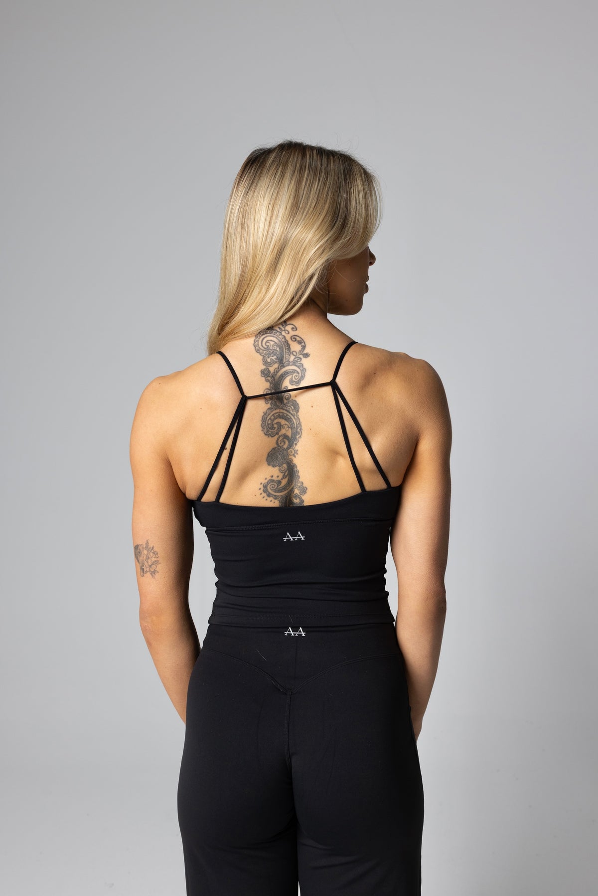 Noir Tank